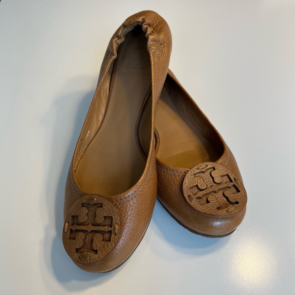 Tory Burch logo flats